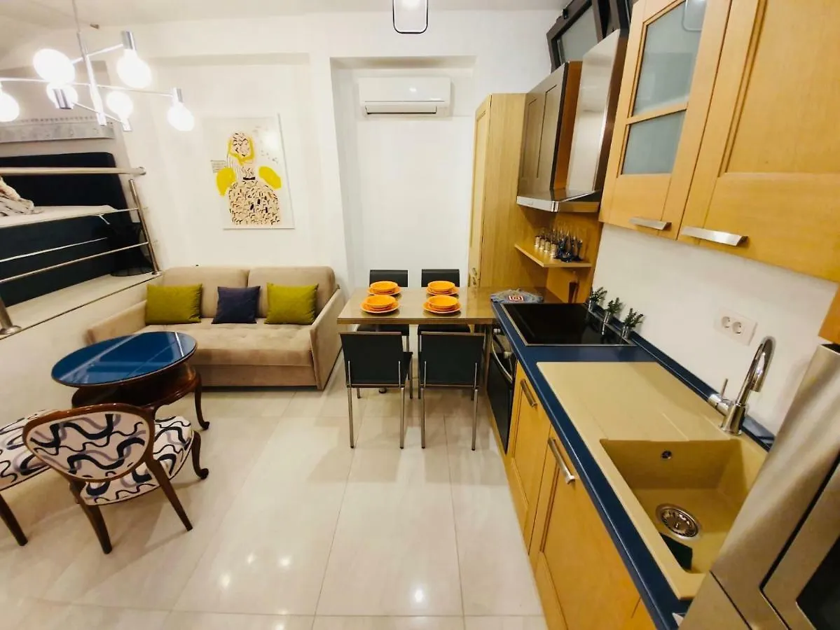 Charming Studio Apartment Mari In City Centre Split