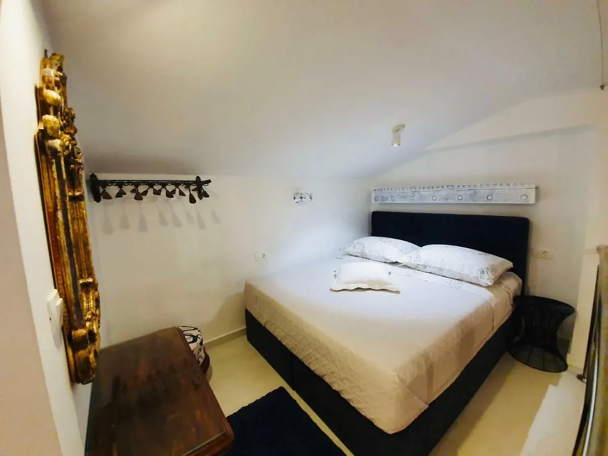 Charming Studio Apartment Mari In City Centre Split 0*,  Croatia